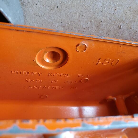 Vintage 1950's Hubley Pressed Steel Orange Diesel Steamroller collectible toy - Picture 9 of 11